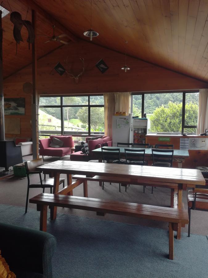 Junohall Backpackers Waitomo Caves Ngoại thất bức ảnh