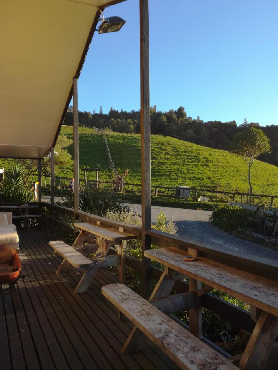 Junohall Backpackers Waitomo Caves Ngoại thất bức ảnh